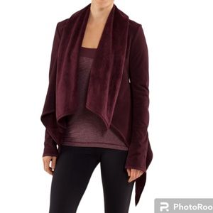 Lululemon Presence Of Mina Bordeaux Drama Fleece Jacket Size 6